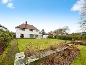 Rear- click for photo gallery